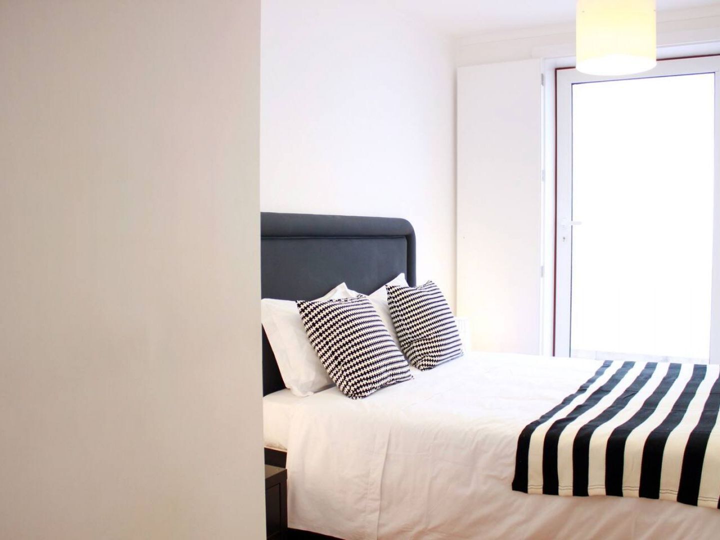 Joivy Modern 1-Bed Apt With Terrace, Moments From Sao Bento Palace Lizbona Zewnętrze zdjęcie