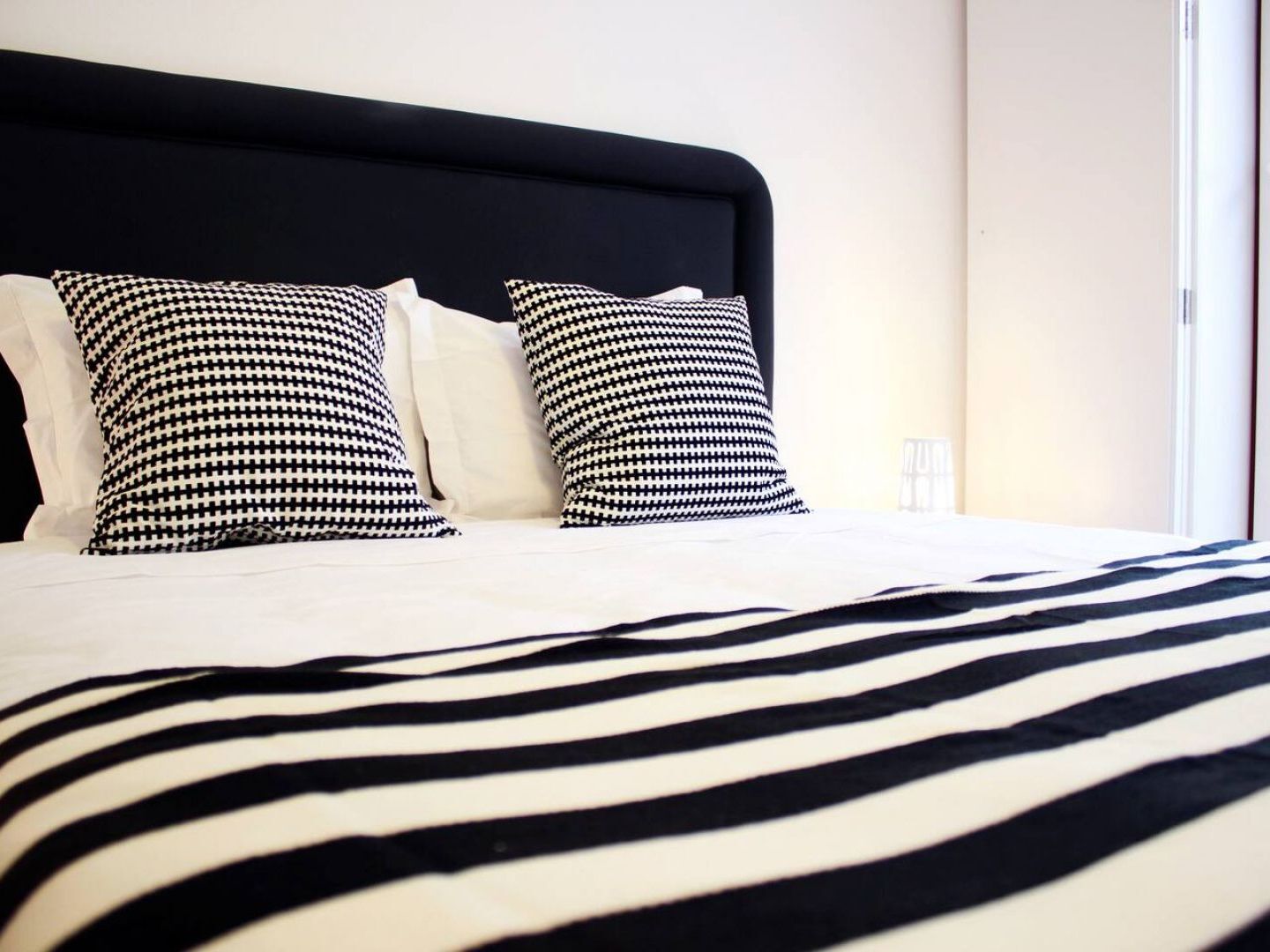 Joivy Modern 1-Bed Apt With Terrace, Moments From Sao Bento Palace Lizbona Zewnętrze zdjęcie